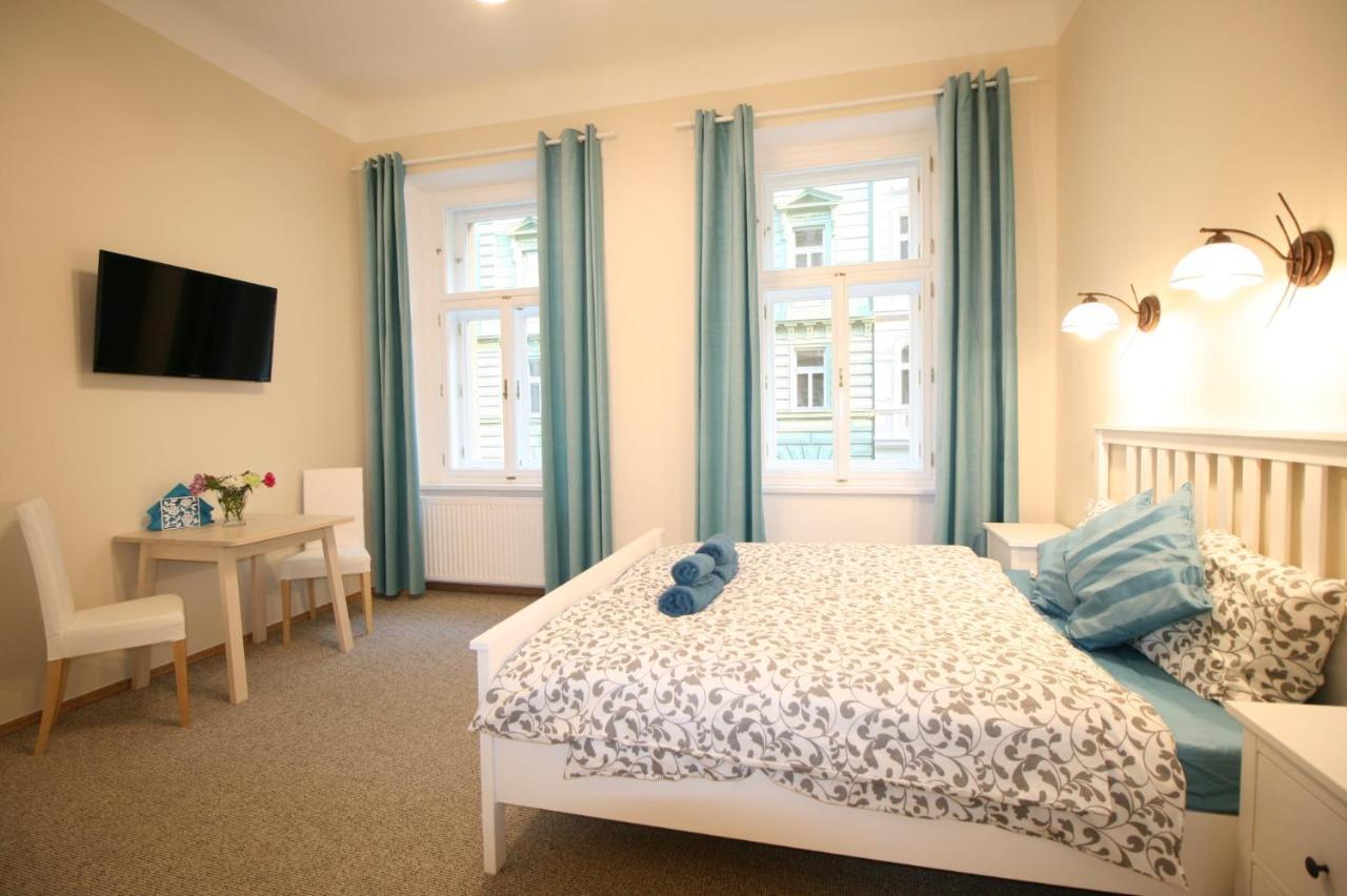 Finnem Rentals Tyrsova Praha Exteriér fotografie