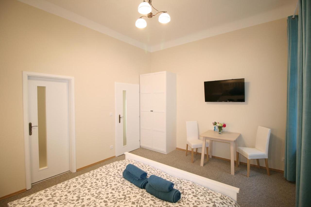 Finnem Rentals Tyrsova Praha Exteriér fotografie