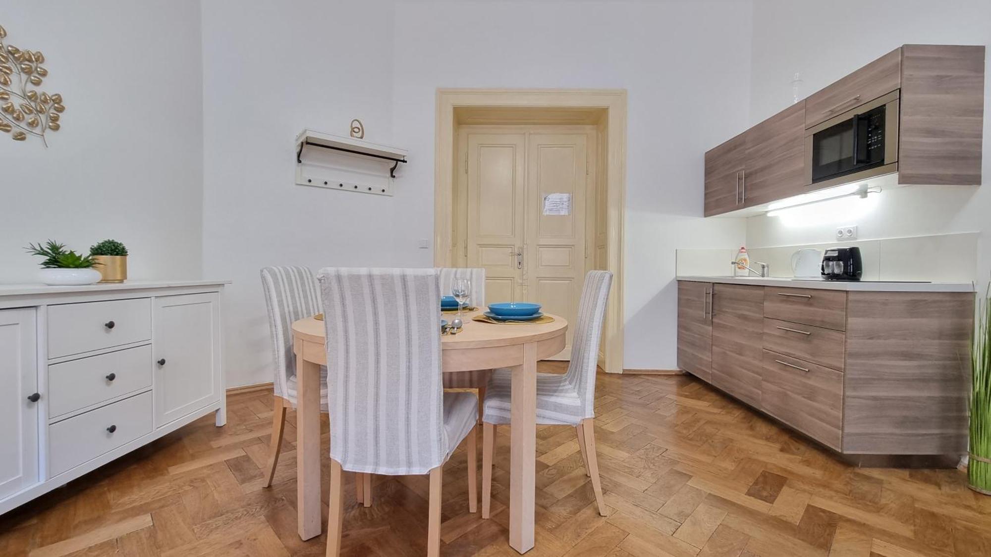 Finnem Rentals Tyrsova Praha Exteriér fotografie